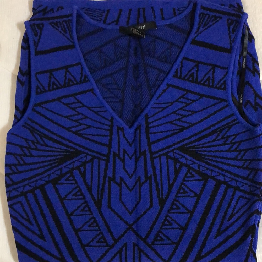 Dress - Picture 3 of 4